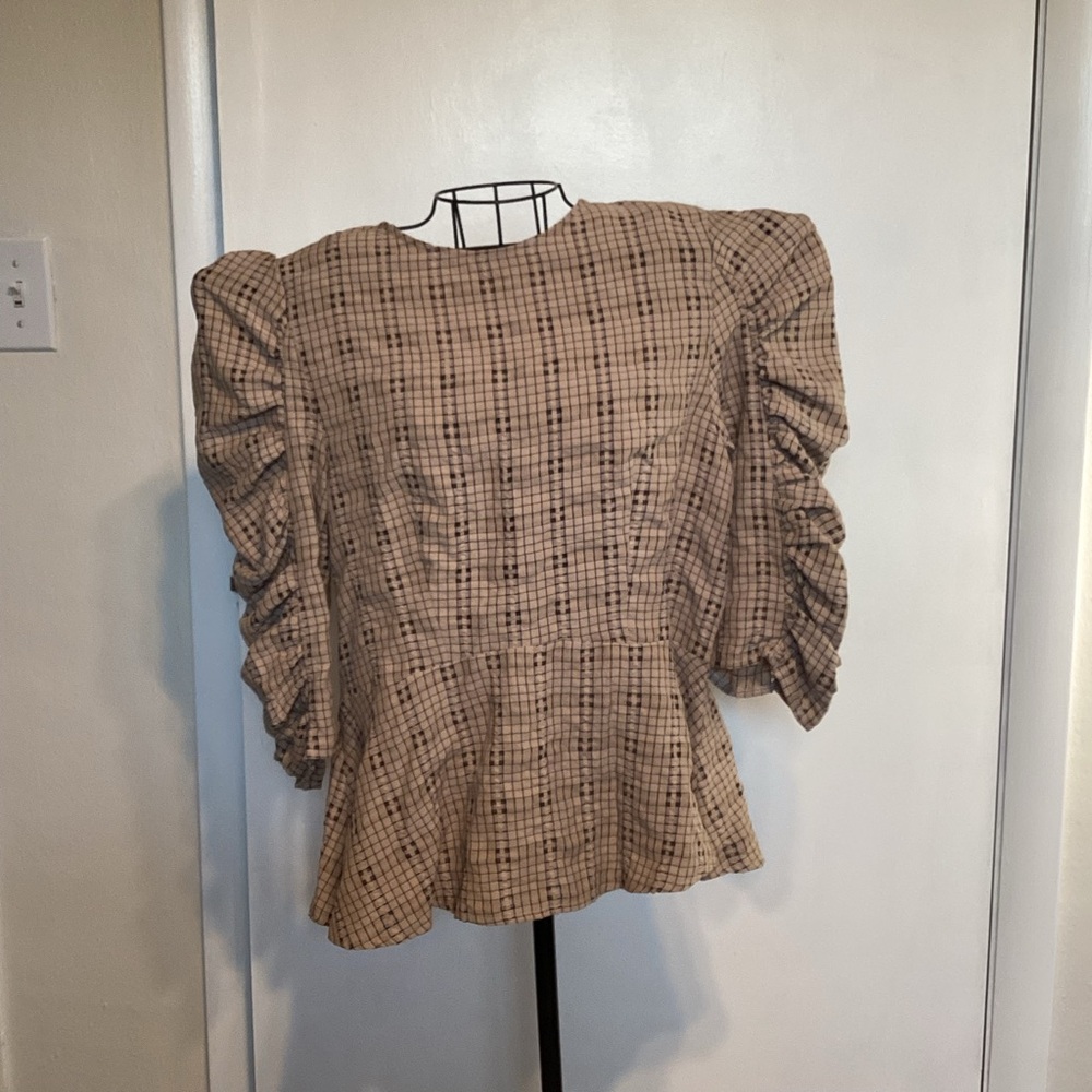 Pinky Plaid Puff Sleeve Top. Size medium.